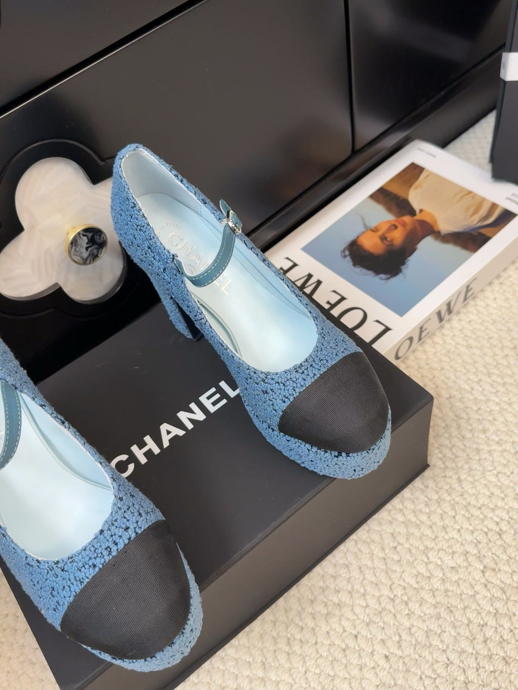 CHANEL FLATFORM SANDAL IN AEGEAN BLUE TWEED AND BLACK FABRIC