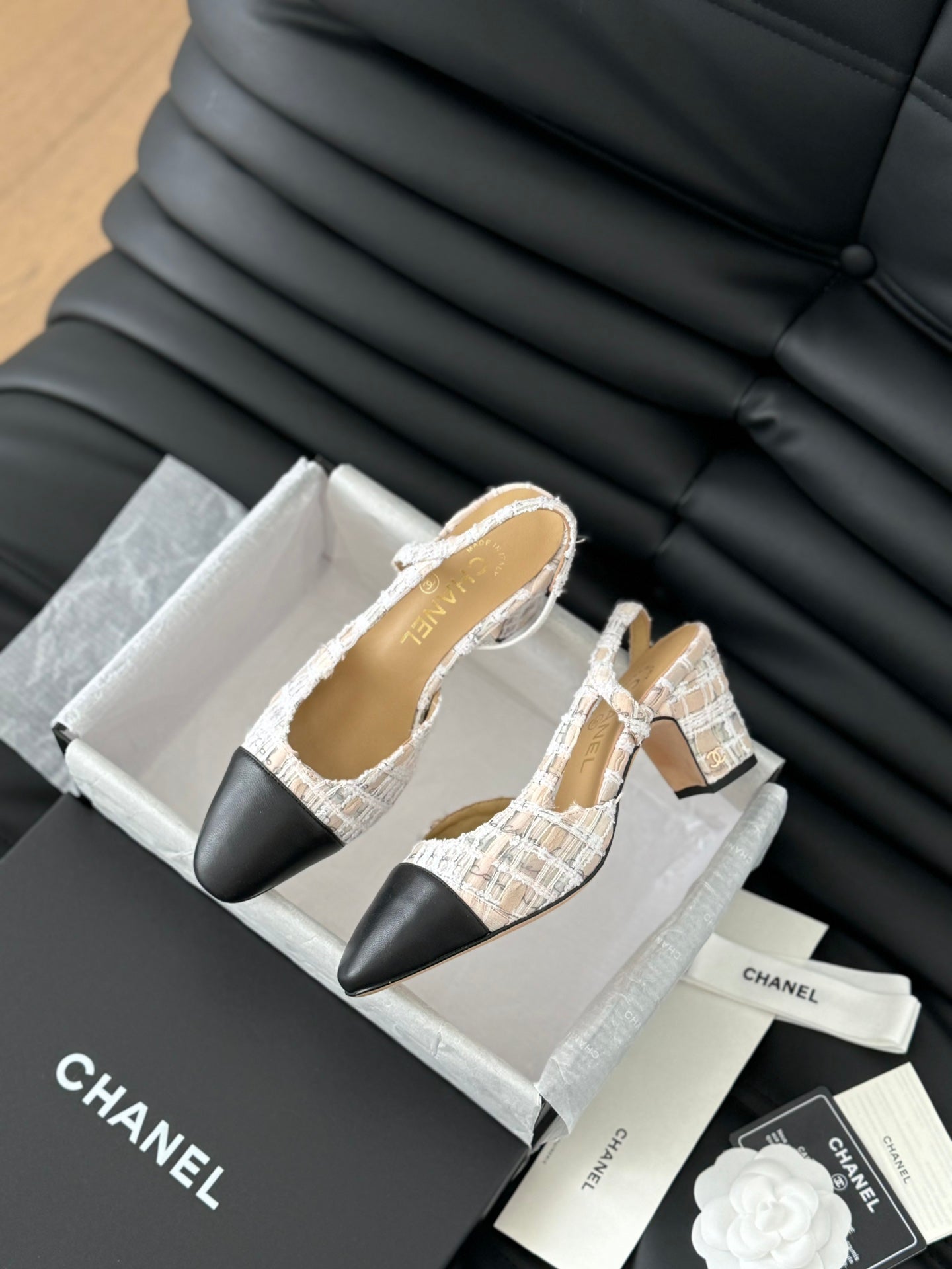 CHANEL HIGH SLINGBACK IN BEIGE TWEED AND BLACK LAMBSKIN
