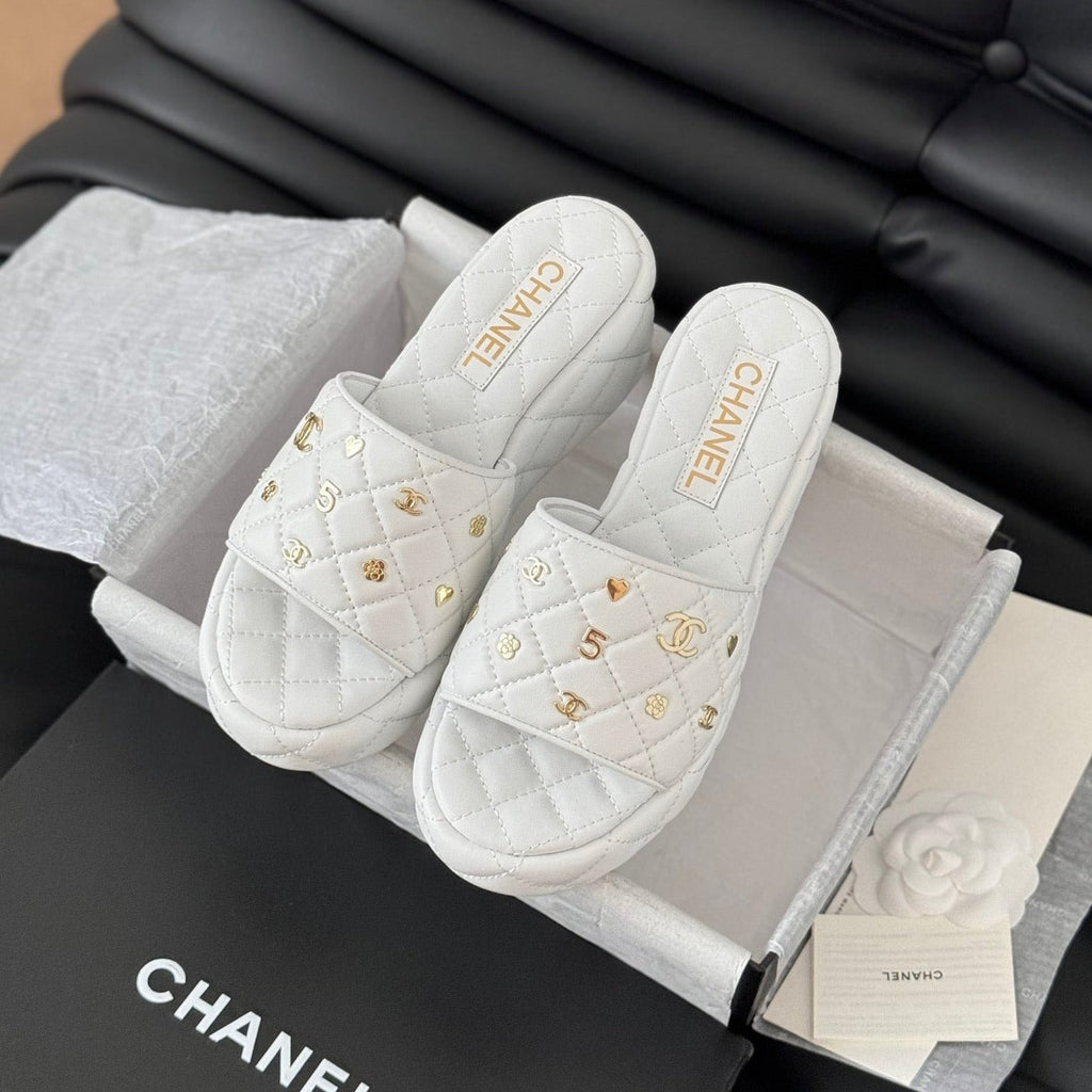 CHANEL Thick Sole Slope Heel Weddge Lambskin White