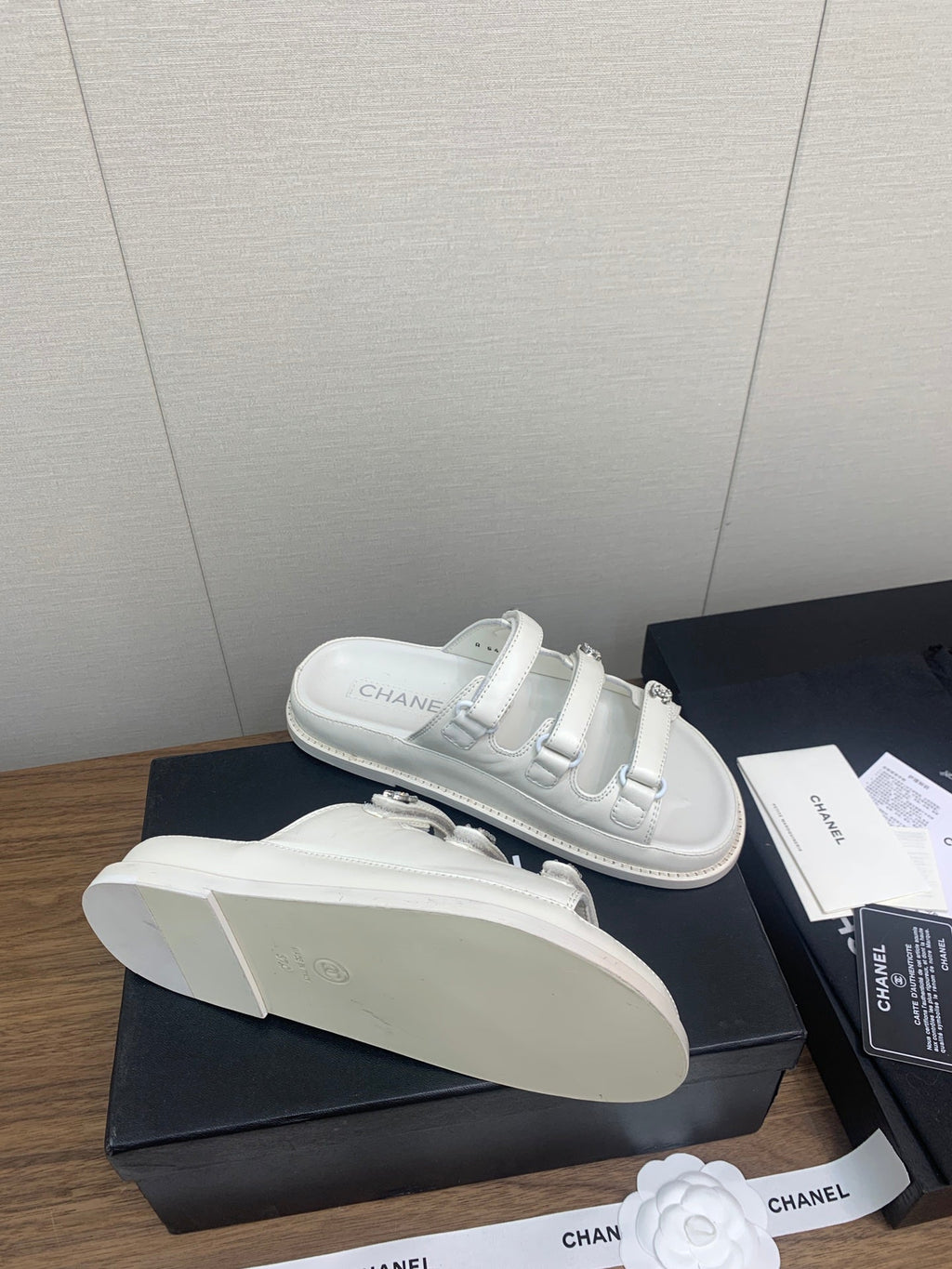 CHANEL DAD SANDAL IN WHITE LAMBSKIN MULE