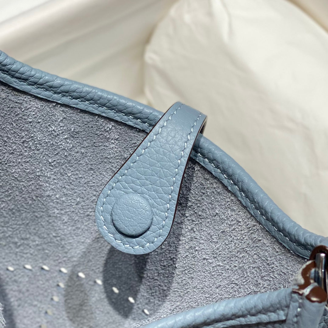 HERMES MINI NEO 18 EVELYNE BAG IN NEPAL BLUE GRAINED CALFSKIN