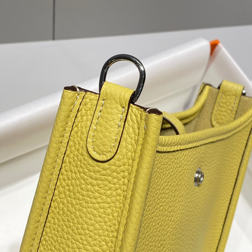 HERMES MINI NEO 18 EVELYNE BAG IN BUMBLEBEE YELLOW GRAINED CALFSKIN