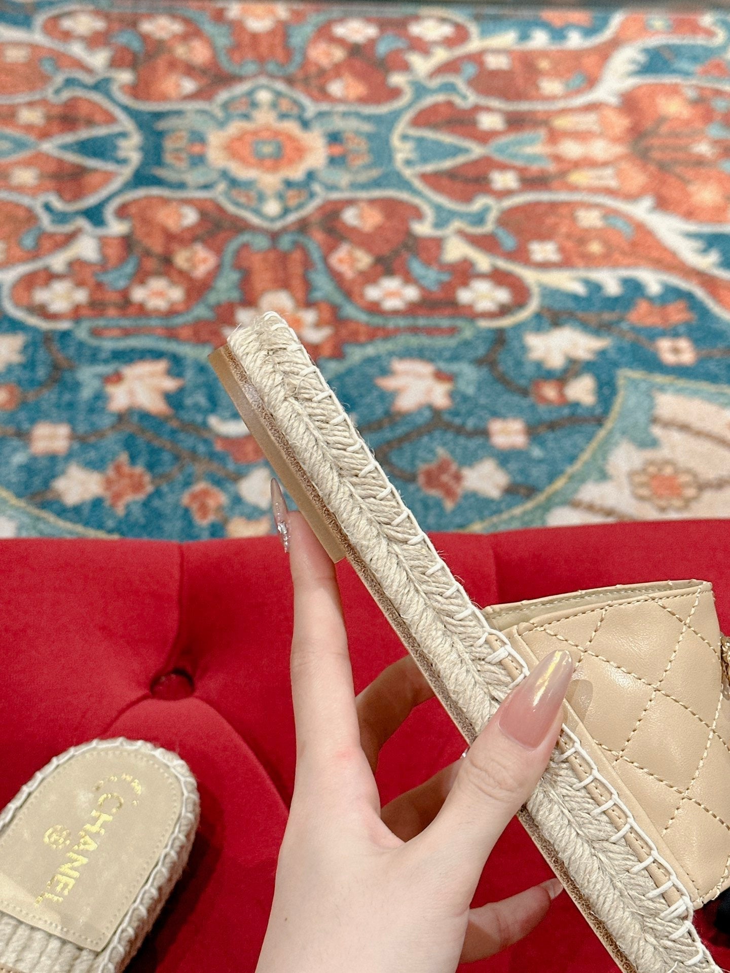 CHANEL FLAT SLIPPERS IN BEIGE CREAM LAMBSKIN AND WOVEN WITH LOGO