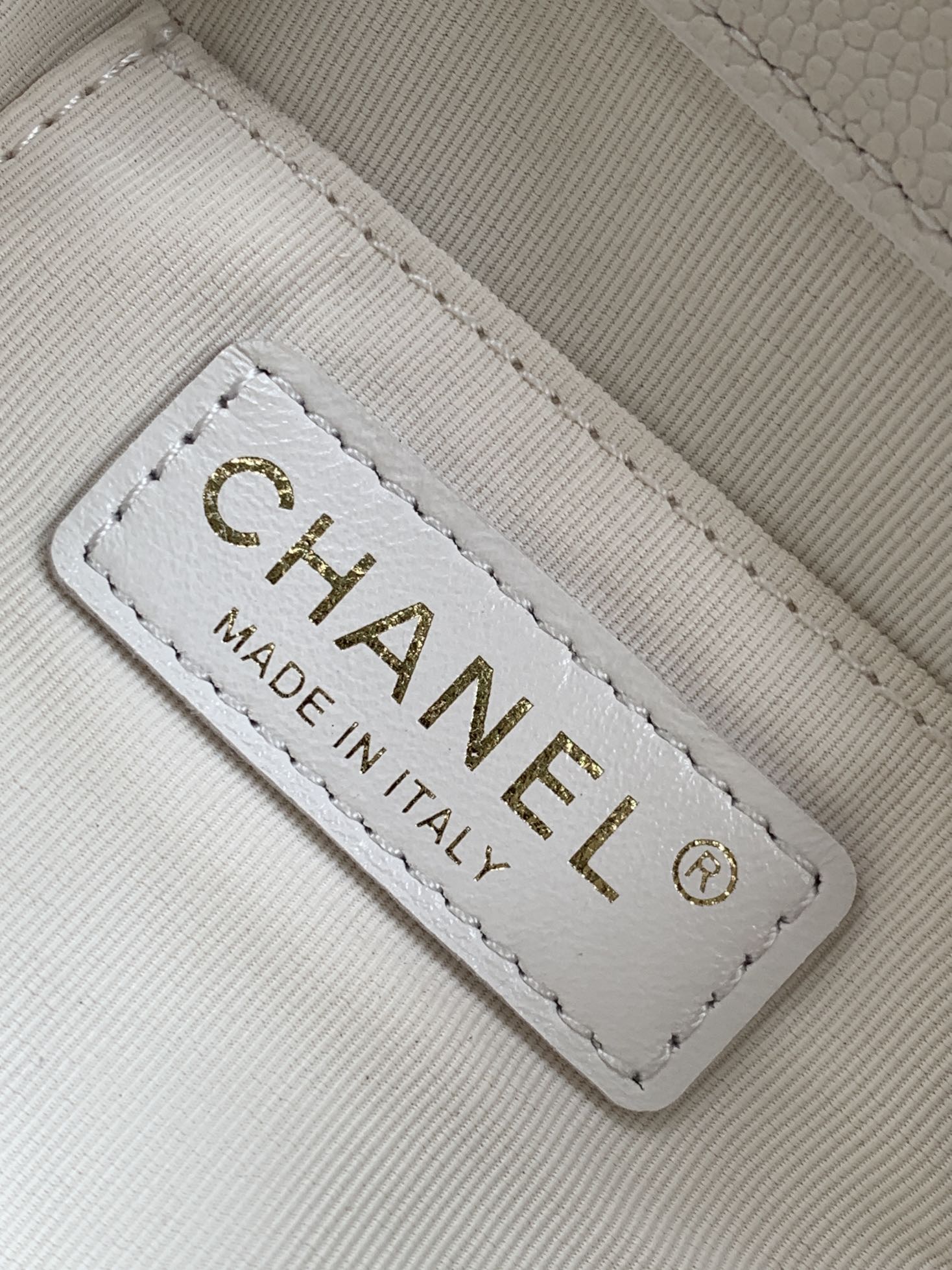 CHANEL DUMA BACKPACK 21 IN WHITE CALFSKIN