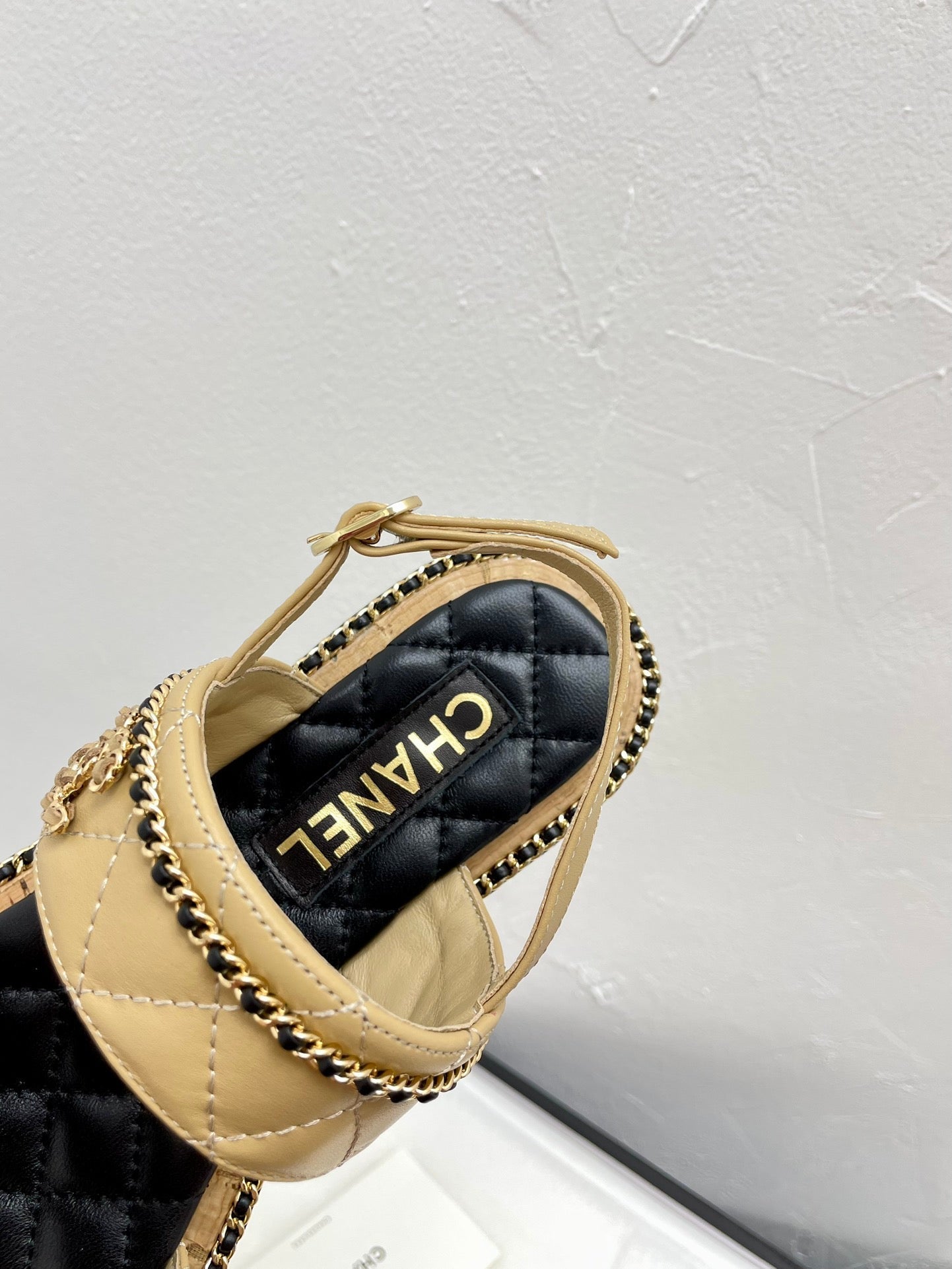 CHANEL DOUBLE STRAPS SANDALS IN YELLOW CREAM LAMBSKIN