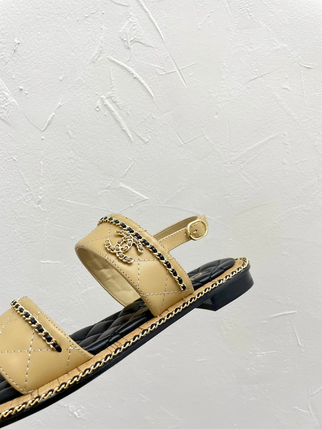 CHANEL DOUBLE STRAPS SANDALS IN YELLOW CREAM LAMBSKIN