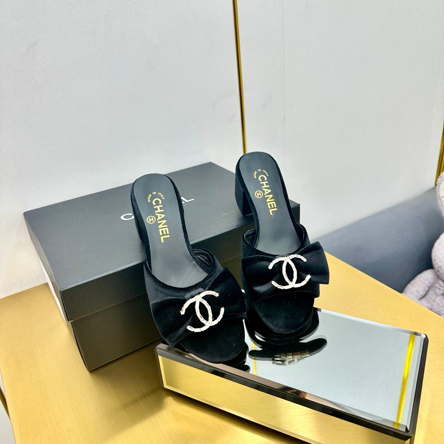 CHANEL BOWKNOT RHINESTONES MID HEEL MULE IN BLACK VELVET