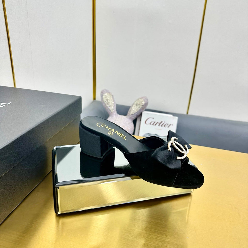 CHANEL BOWKNOT RHINESTONES MID HEEL MULE IN BLACK VELVET