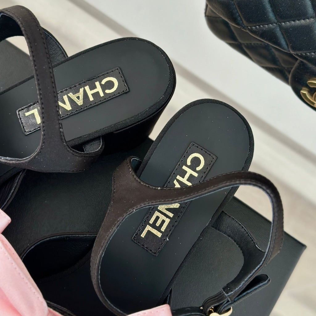 CHANEL Double  Big Bow High Sandal Sheepskin Light Pink/ Black