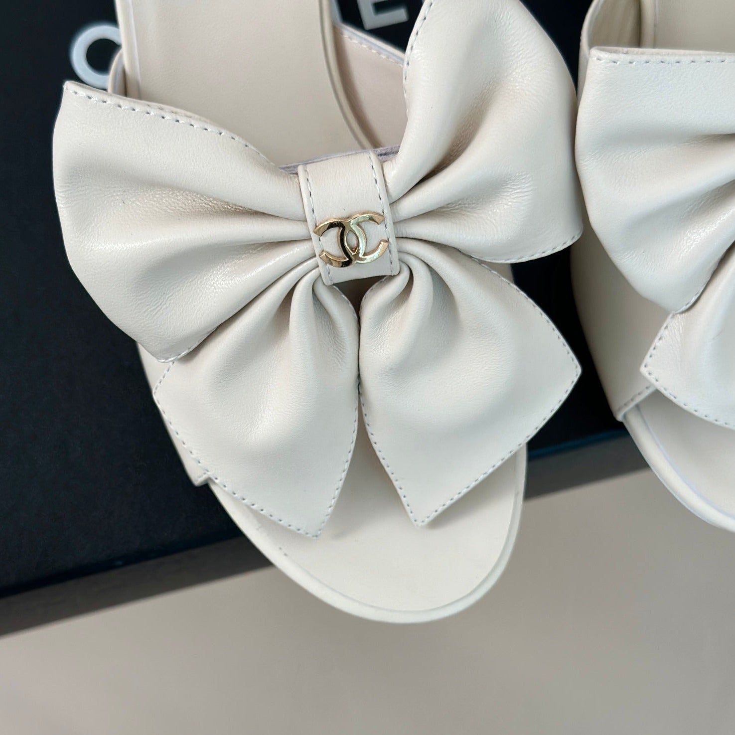 CHANEL Double  Big Bow High Heels Sheepskin White