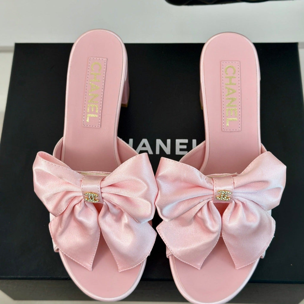 CHANEL Double  Big Bow High Heels Sheepskin Light Pink