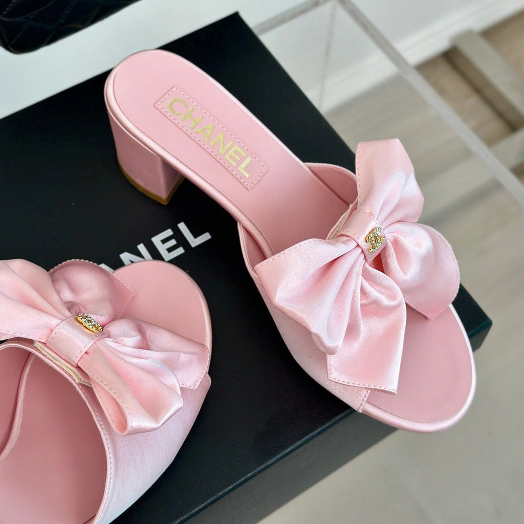 CHANEL Double  Big Bow High Heels Sheepskin Light Pink