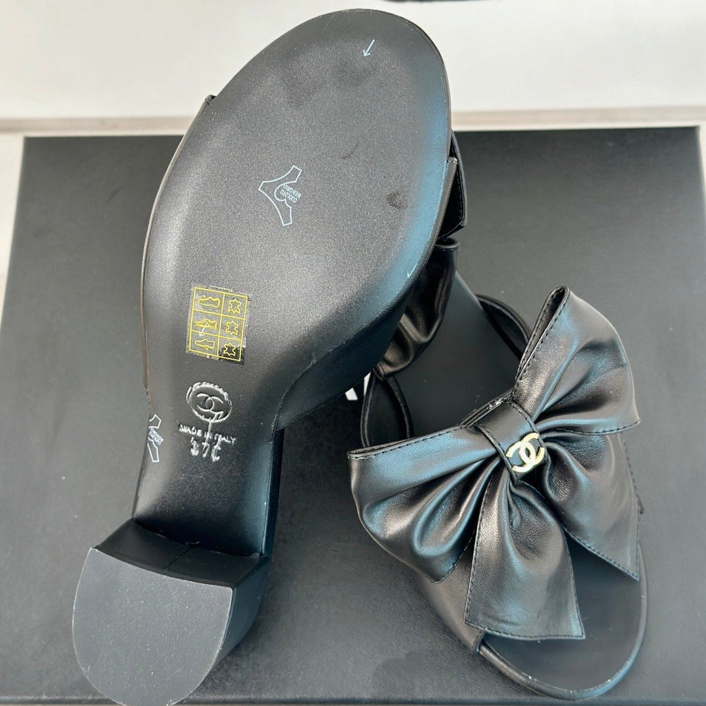 CHANEL Double  Big Bow High Heels Sheepskin Black