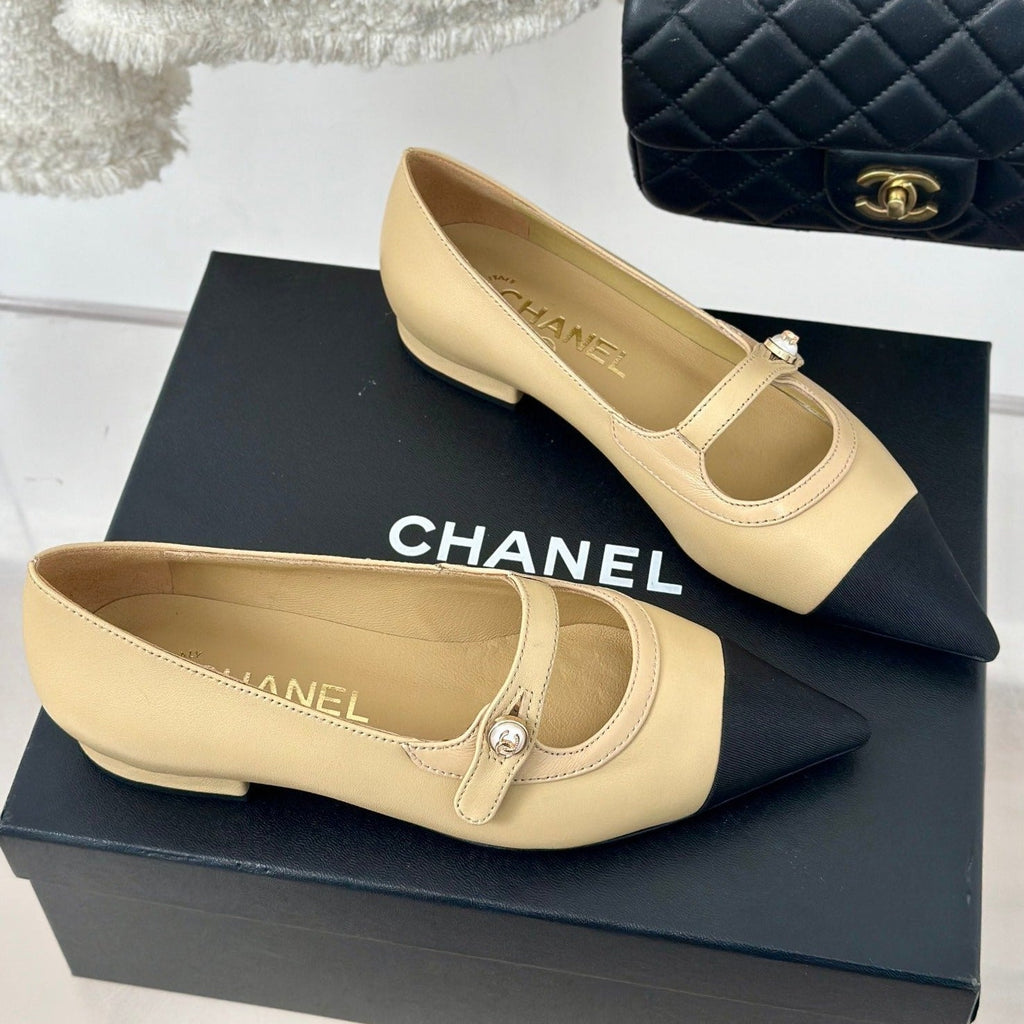 CHANEL Double C Milan Runway Pointed Toe Mary Jane Shoes Dark Cream Black Lambskin