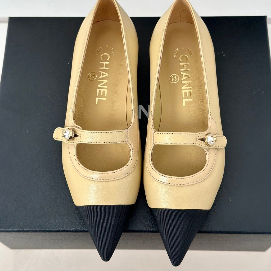 CHANEL Double C Milan Runway Pointed Toe Mary Jane Shoes Dark Cream Black Lambskin