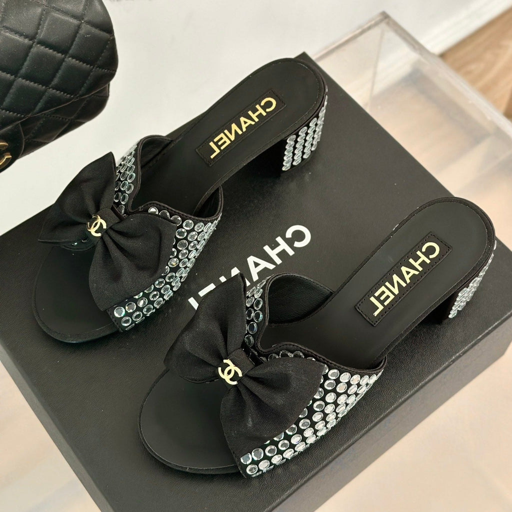 CHANEL BLOCK HEEL MULE WITH WHITE RHINESTONES IN BLACK LAMBSKIN
