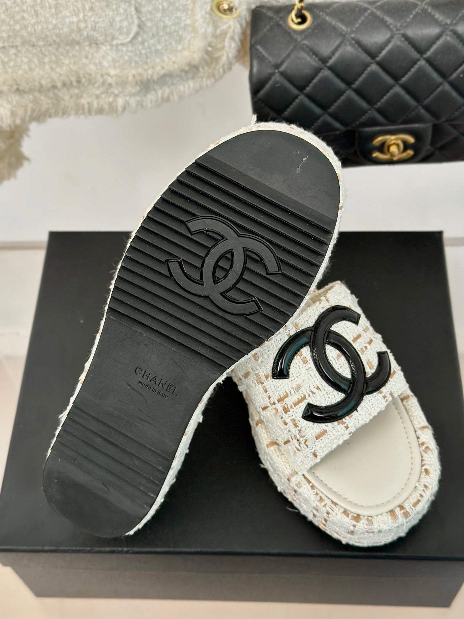 CHANEL CLASSIC SLIPPERS THICK SOLE IN WHITE MIX BROWN TWEED
