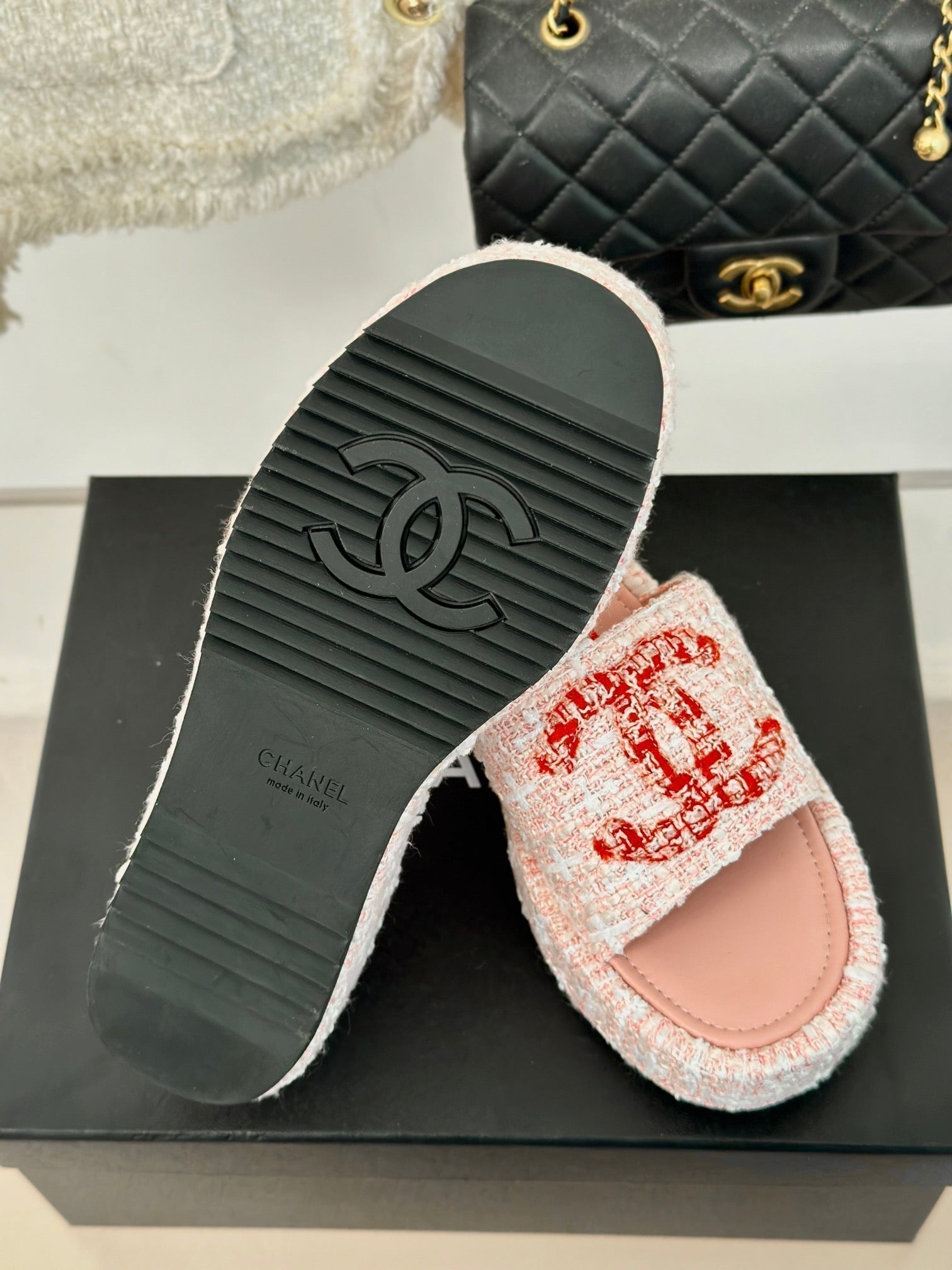 CHANEL CLASSIC SLIPPERS THICK SOLE IN LIGHT PINK TWEED