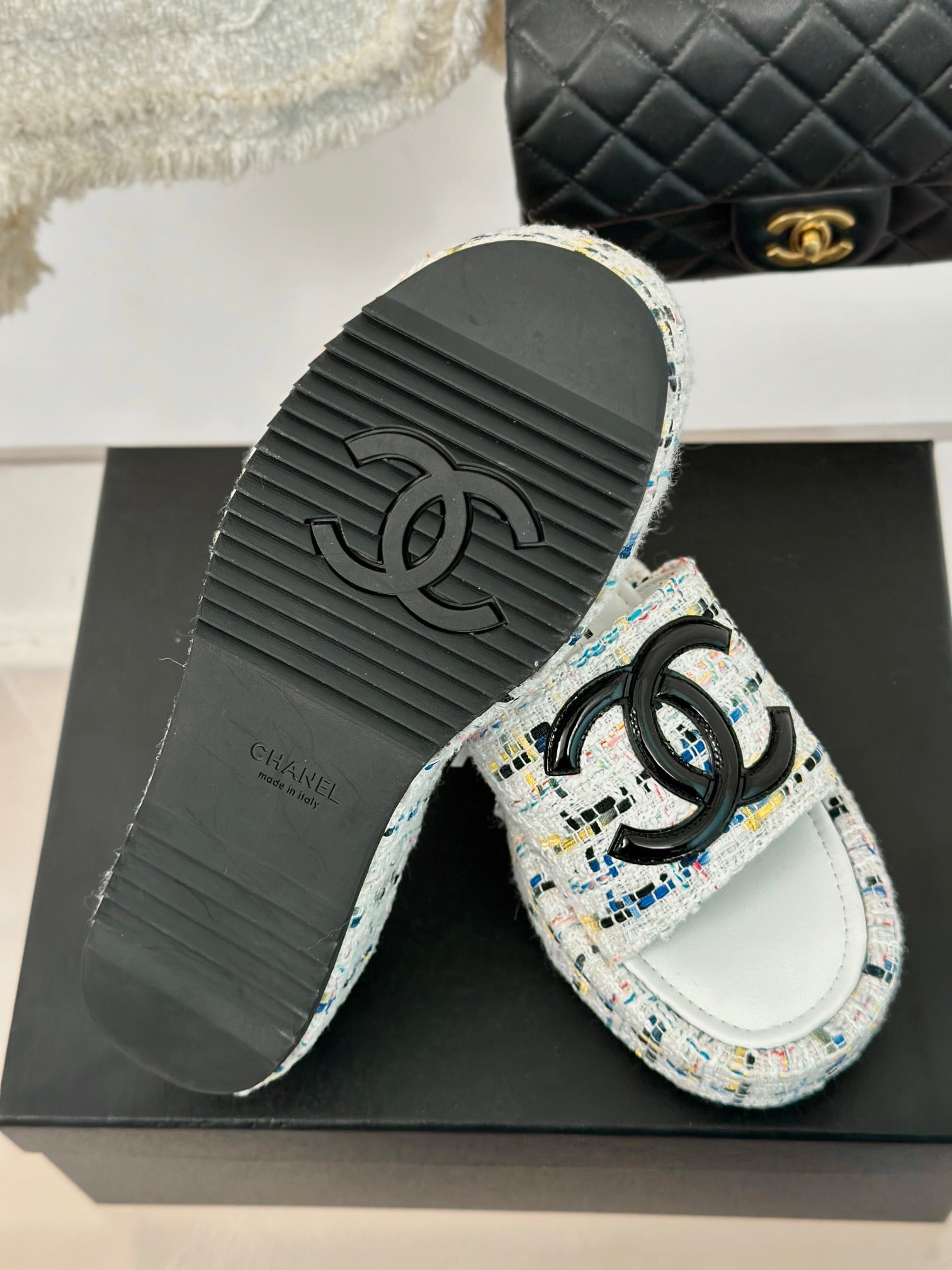 CHANEL CLASSIC SLIPPERS THICK SOLE IN MULTICOLOR TWEED