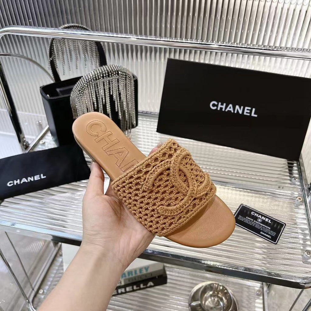 CHANEL SLIPPERS CARAMEL BROWN SHEEPSKIN