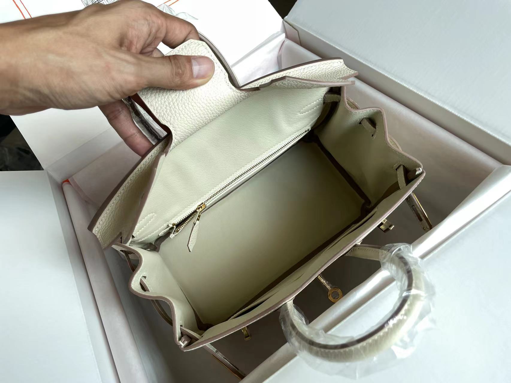 HERMES BIRKIN 25 BAG IN WHITE CREAM CALFSKIN WITH COLORFUL STICKER