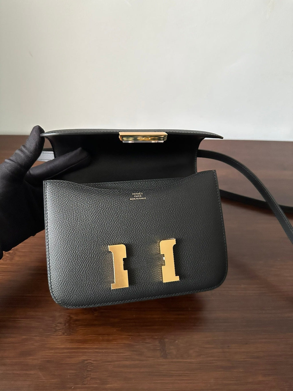 HERMES CONSTANCE 18 BLACK EPSOM GOLD HARDWARE