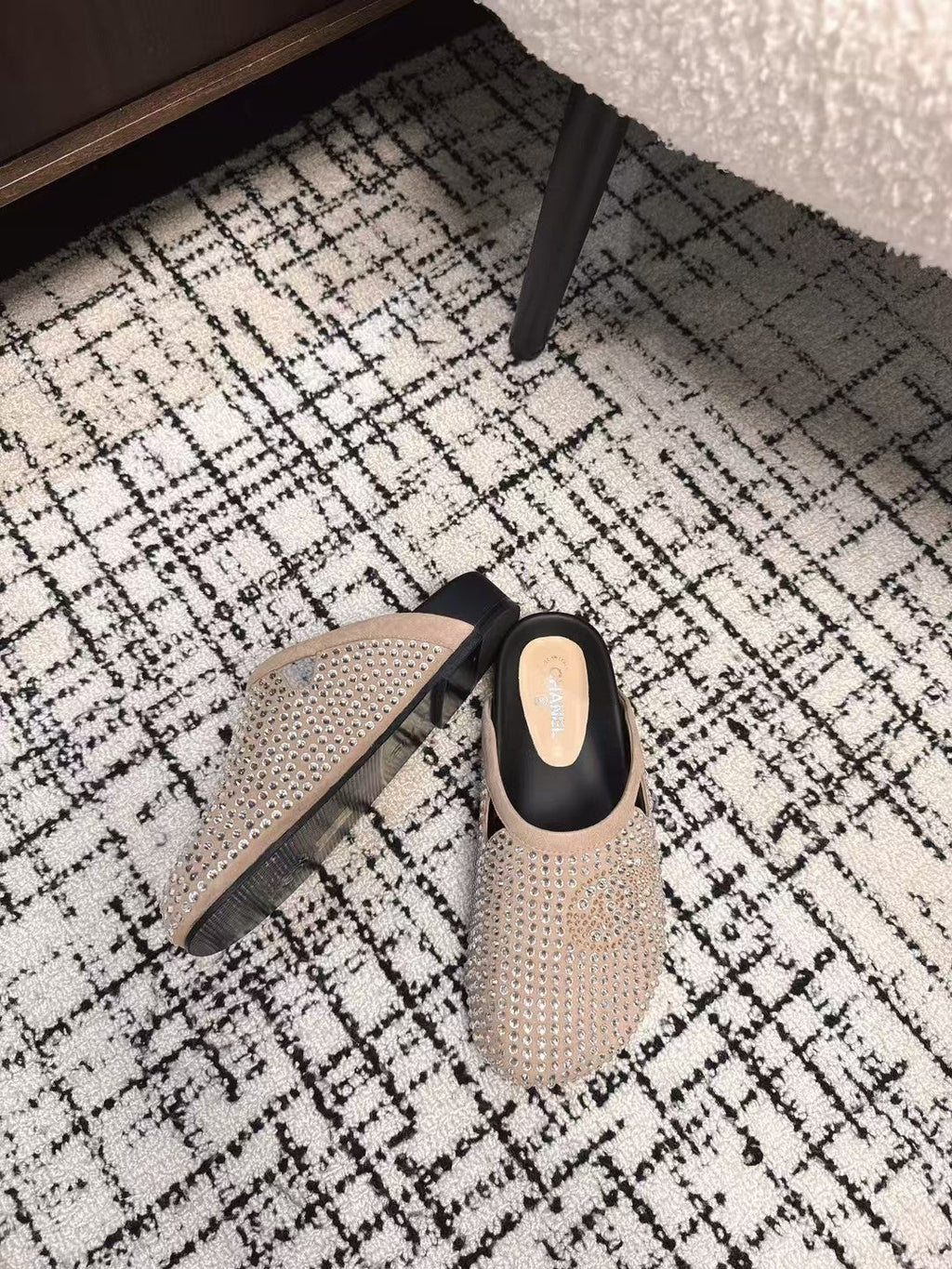 CHANEL FLAT MULE IN LIGHT BROWN SUEDE WITH CRYSTALS