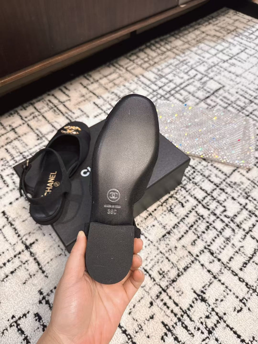 CHANEL FLAT SLINGBACKS IN BLACK FABRIC