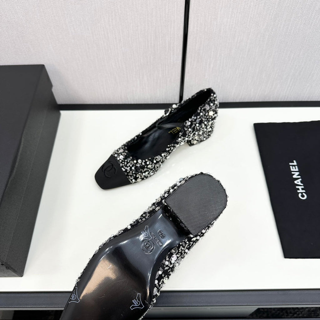 CHANEL MARY JANE IN BLACK SEQUINS AND VELVET