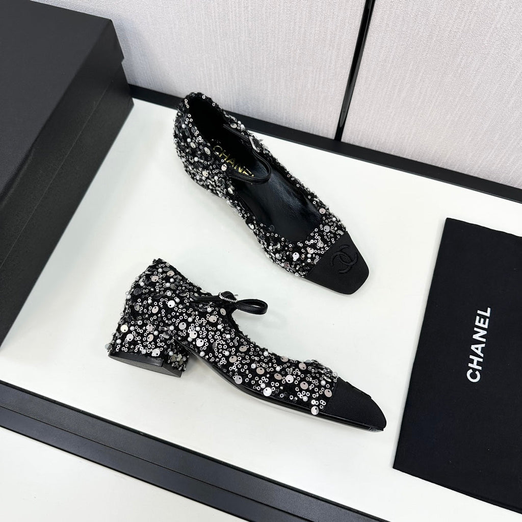 CHANEL MARY JANE IN BLACK SEQUINS AND VELVET