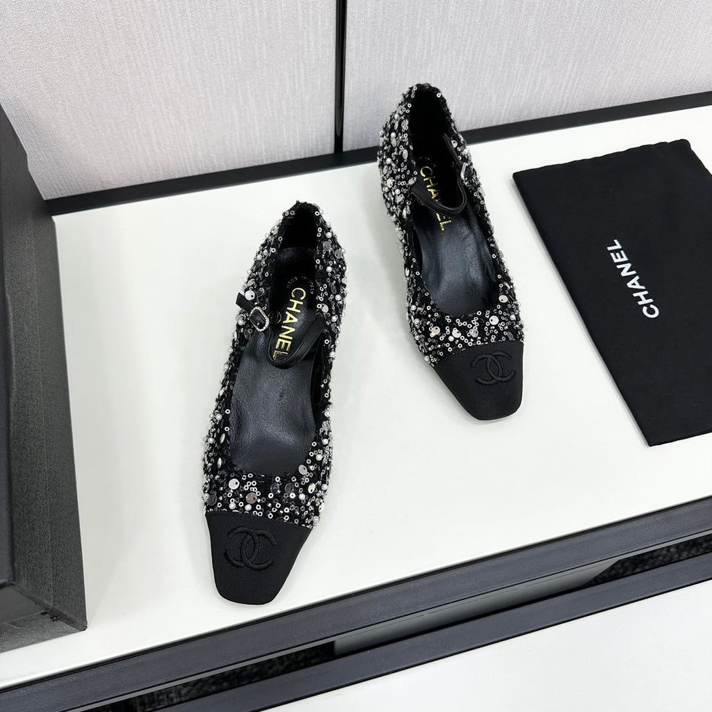 CHANEL MARY JANE IN BLACK SEQUINS AND VELVET