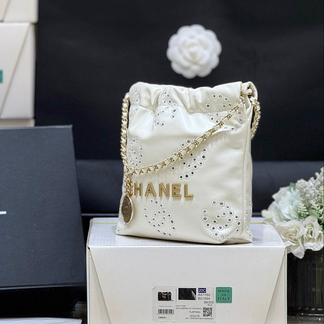CHANEL 25S  MINI BAG 20 IN  IVORY LAMBSKIN