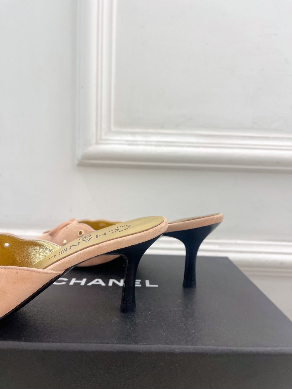 CHANEL HIGH 65 MM MULE IN PEACH PINK SUEDE