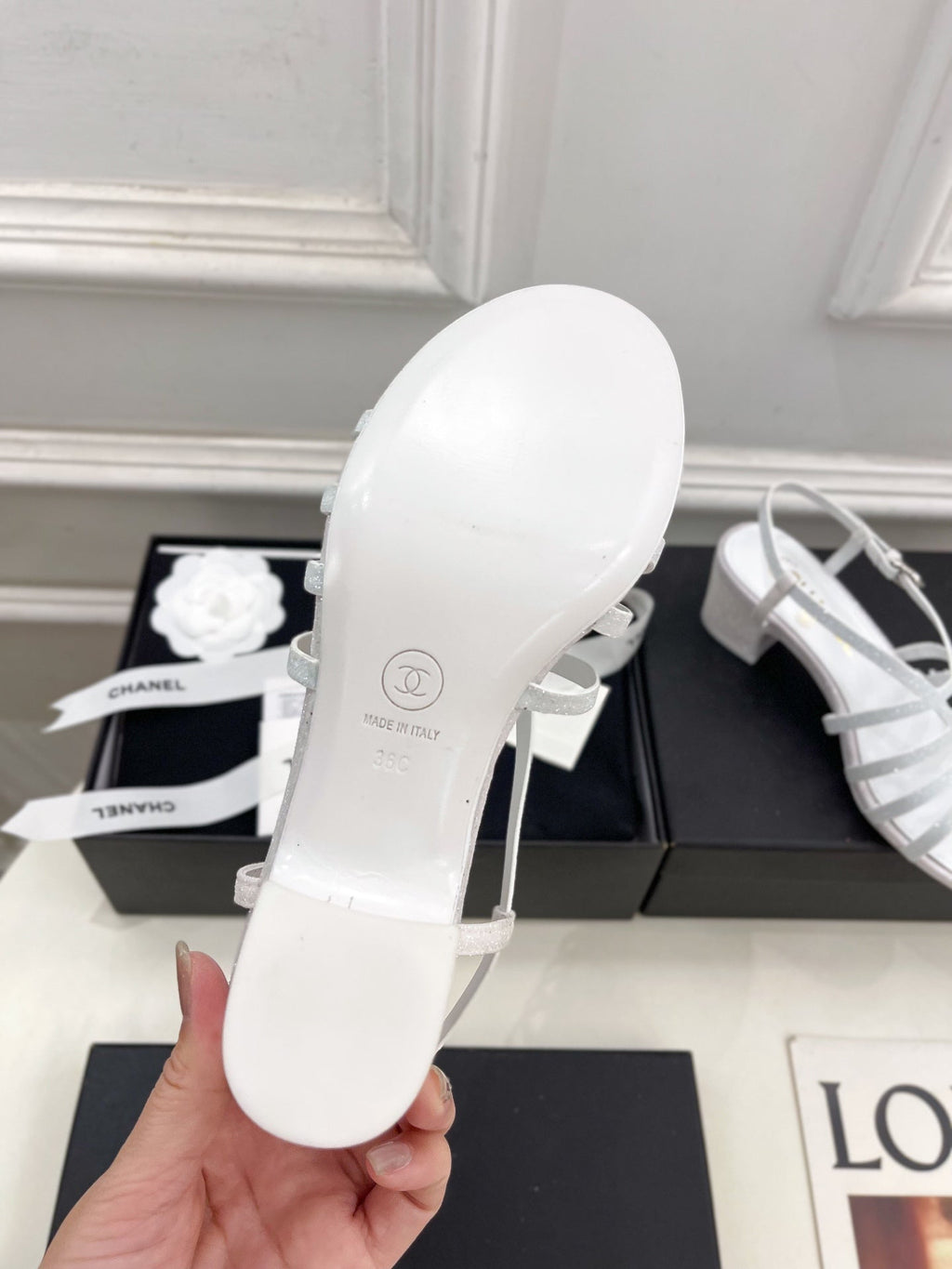 CHANEL WHITE ROMAN 5 CM SANDALS