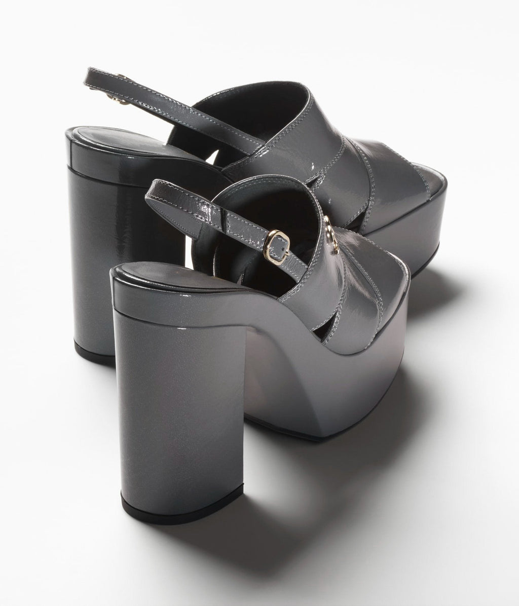 CHANEL SANDALS GRAY PATENT CRUMPLED LAMBKSIN