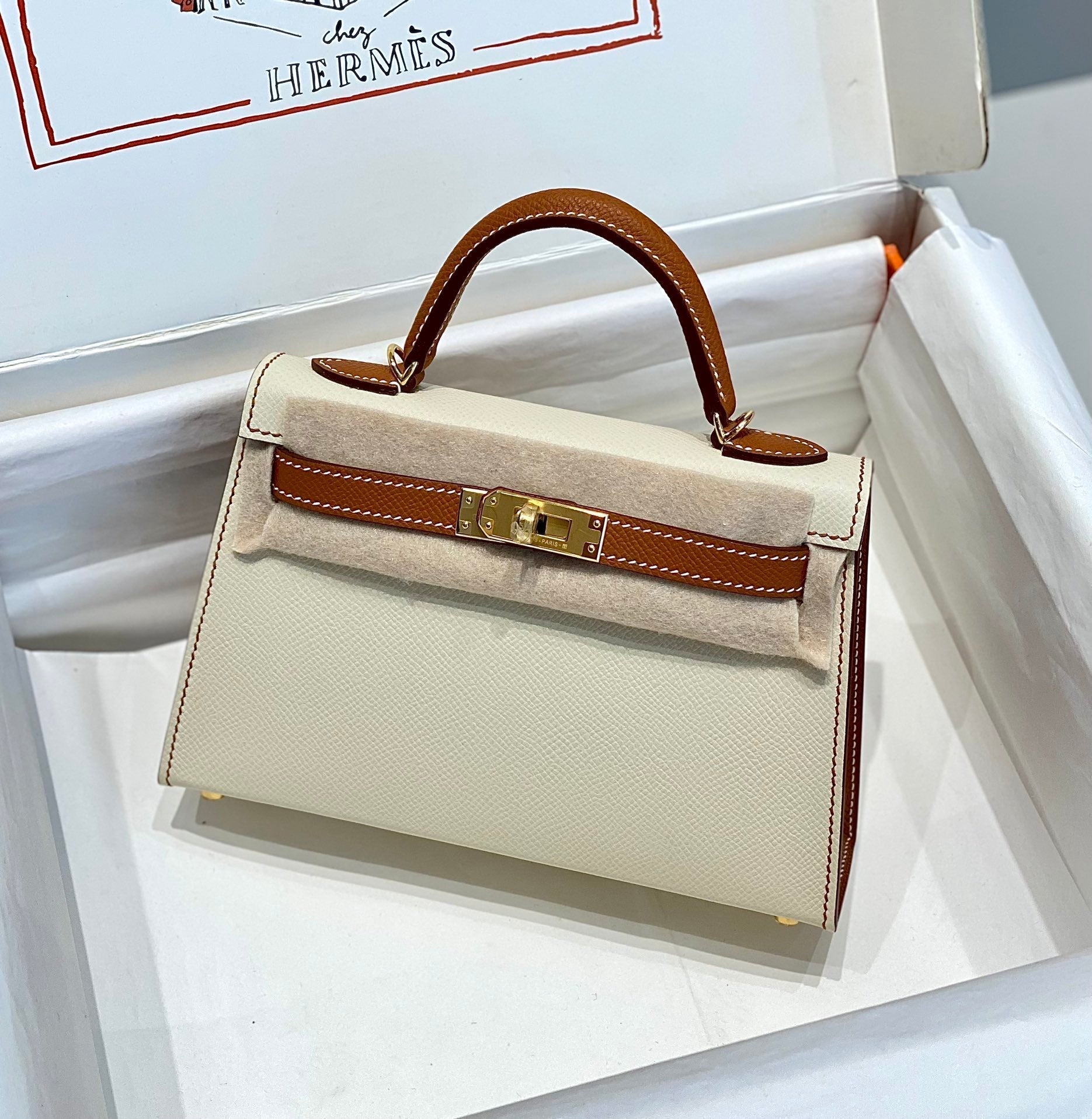 HERMES KELLY MINI 20 WHITE GOLDEN BROWN EPSOM GOLD HARDWARE